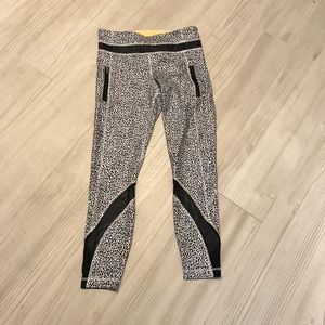 Lululemon spotted mesh zipper leggings